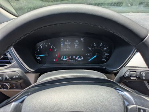 Certified 2021 Ford Escape SEL AWD/4WD image 17