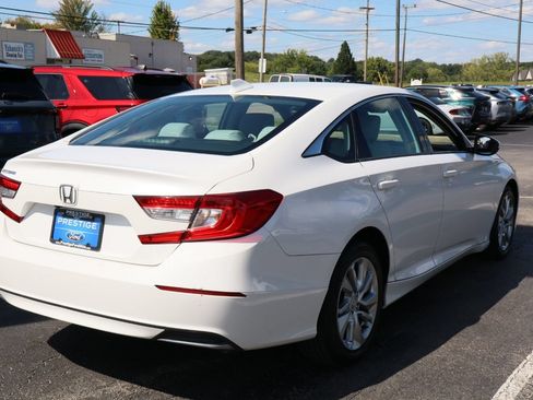 Used 2018 Honda Accord LX image 5