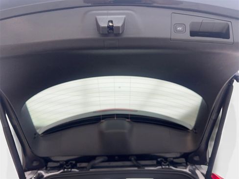 Used 2024 Cadillac XT4 Premium Luxury image 86