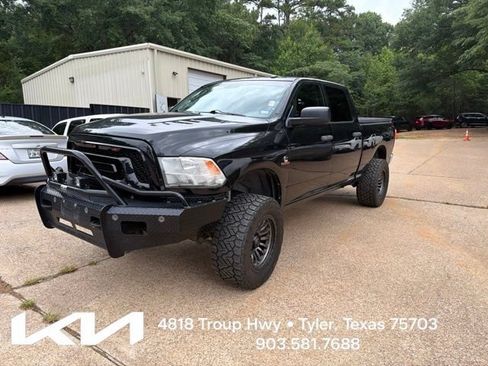 Used 2015 RAM 2500 Tradesman w/ Chrome Appearance Group AWD/4WD image 3