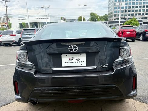 Used 2014 Scion tC FWD image 5