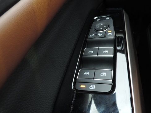 New 2025 Nissan Pathfinder Platinum w/ Cargo Package image 26