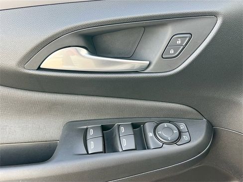 New 2026 Buick Envista Preferred image 13