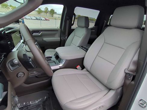 New 2026 Chevrolet Silverado 1500 LTZ w/ LTZ Convenience Package II AWD/4WD image 23