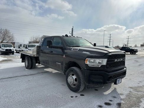 Used 2022 RAM 3500 Tradesman w/ Max Tow Package image 3