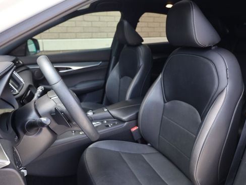 Used 2023 INFINITI QX55 Luxe w/ Cargo Package image 15