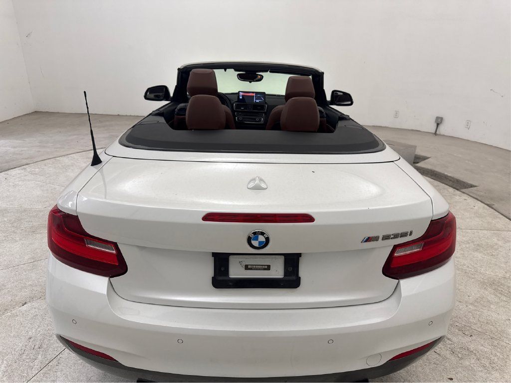 Used 2015 BMW M235i Convertible RWD image 23