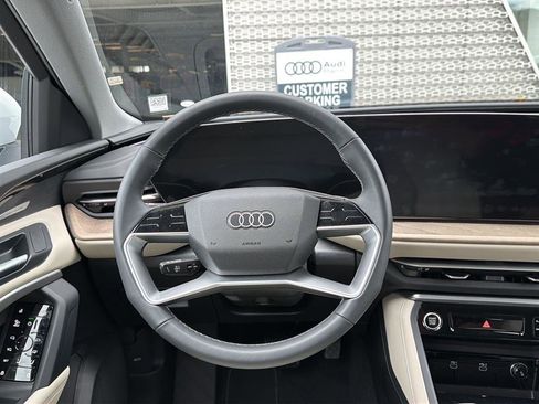 Used 2025 Audi Q5 Prestige AWD/4WD image 10