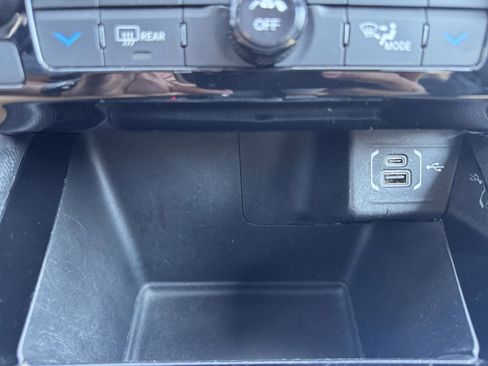 Certified 2022 Jeep Compass High Altitude image 21