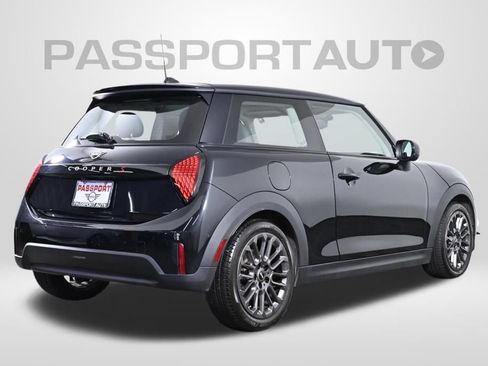 Used 2025 MINI Cooper S FWD image 8