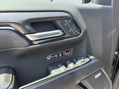 Used 2024 GMC Sierra 1500 AT4 w/ Technology Package AWD/4WD image 12