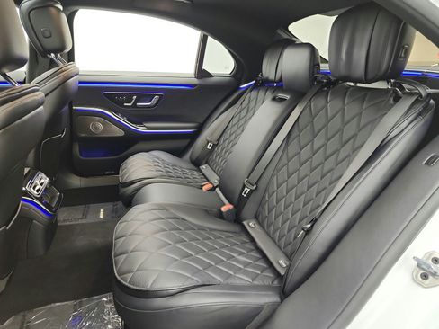 Certified 2024 Mercedes-Benz S 580e 4MATIC Sedan image 15