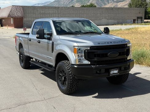 Used 2020 Ford F250 XLT AWD/4WD image 2