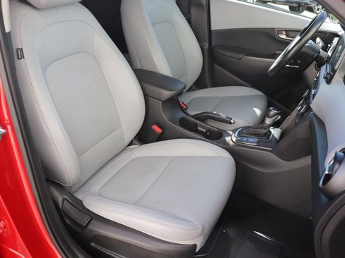 Used 2021 Hyundai Kona Ultimate FWD image 12