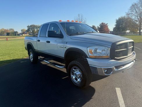 Used 2006 Dodge Ram 3500 Truck SLT image 3