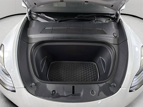 Used 2022 Tesla Model Y Performance image 43