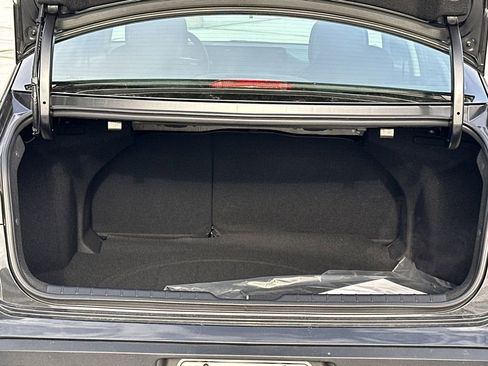 New 2025 Kia K4 LXS image 6