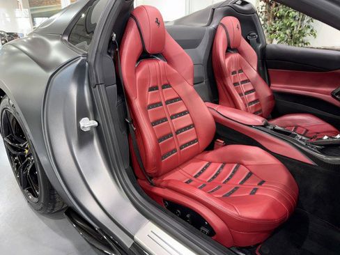 Used 2021 Ferrari 812 GTS image 57