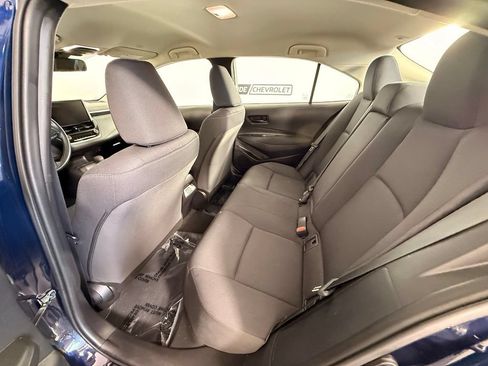 Used 2025 Toyota Corolla LE FWD image 18