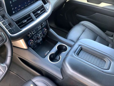 Used 2024 Chevrolet Tahoe LT image 16