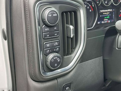 Used 2021 Chevrolet Silverado 1500 RST image 29