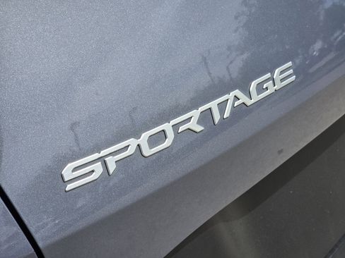 Used 2023 Kia Sportage EX image 16