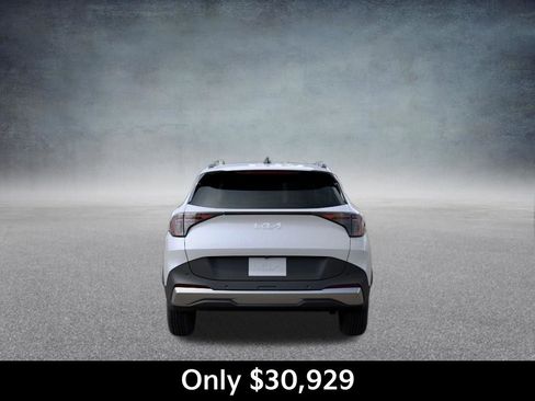 New 2026 Kia Sportage EX image 5