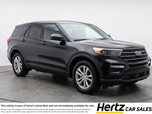 Used 2024 Ford Explorer XLT w/ Equipment Group 202A RWD image 1