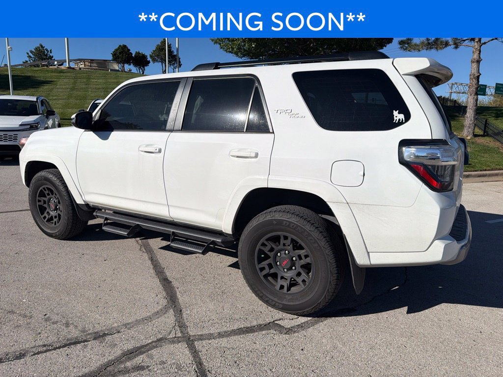 Certified 2024 Toyota 4Runner TRD Off-Road Premium w/ Moonroof Package AWD/4WD image 10