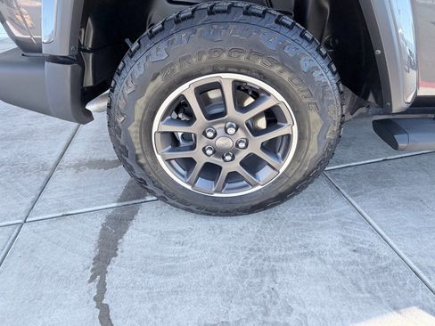 Used 2021 Jeep Wrangler Sport image 25