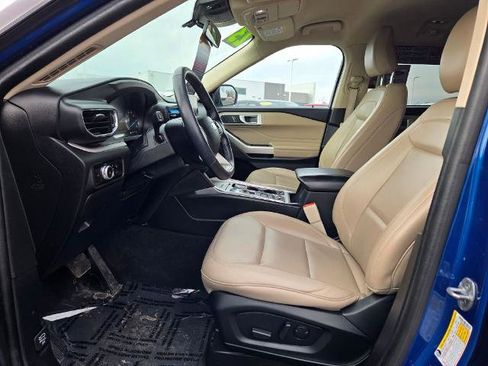 Certified 2023 Ford Explorer XLT w/ Equipment Group 202A image 25