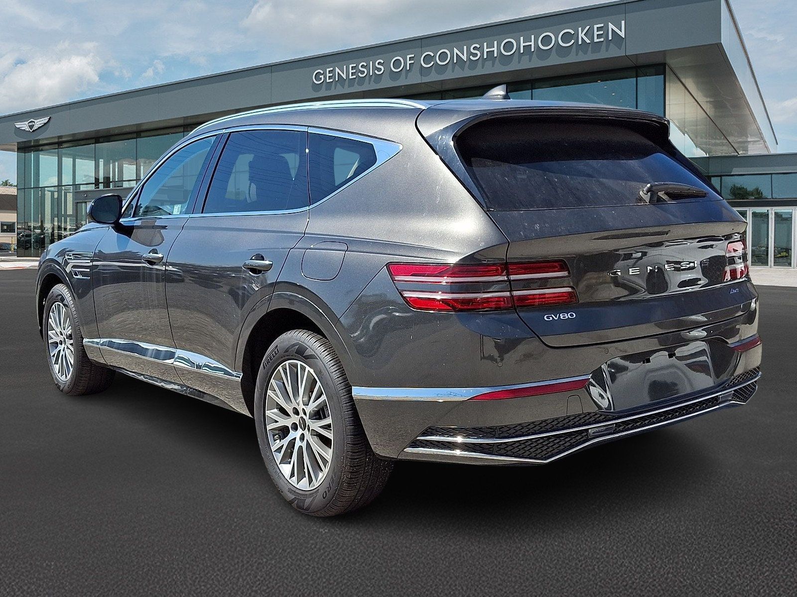 Certified 2025 Genesis GV80 2.5T Standard AWD/4WD image 4