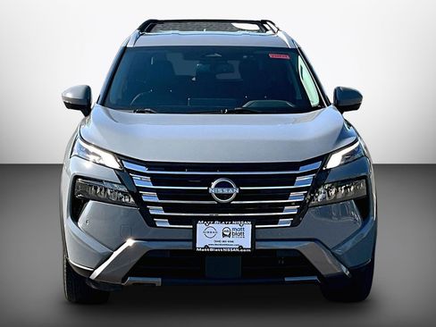 Used 2024 Nissan Rogue SL FWD image 2
