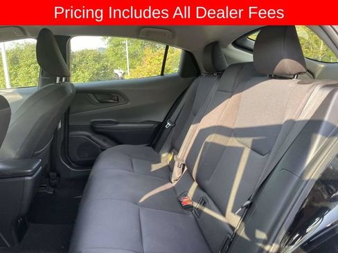 Used 2024 Toyota Prius LE FWD image 17
