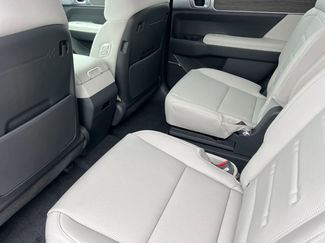 New 2025 Hyundai Santa Fe Calligraphy AWD/4WD video 4