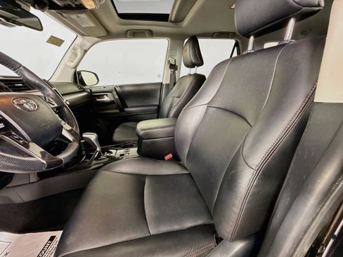 Used 2023 Toyota 4Runner TRD Off-Road Premium w/ Moonroof Package AWD/4WD image 11
