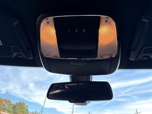 Used 2022 Dodge Charger R/T w/ Driver Convenience Group image 24