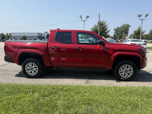Used 2024 Toyota Tacoma SR AWD/4WD image 6