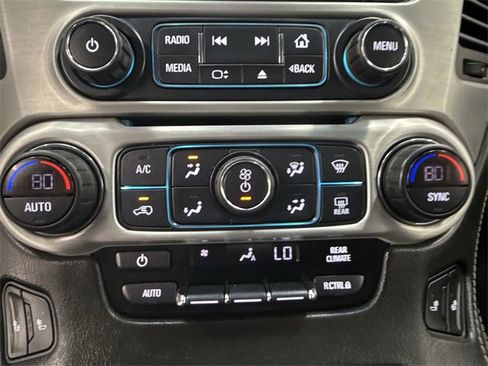 Used 2019 GMC Yukon XL SLT w/ HD Trailering Package image 19