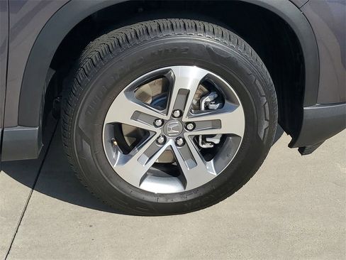 Used 2025 Honda Pilot EX-L image 6