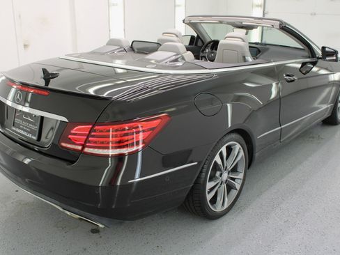 Used 2016 Mercedes-Benz E 400 Cabriolet w/ Premium 3 Package image 10