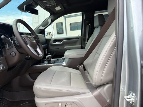 New 2026 GMC Sierra 1500 SLT AWD/4WD image 14