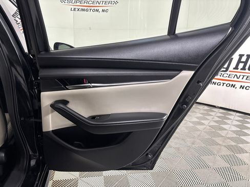 Used 2019 MAZDA MAZDA3 AWD Sedan w/ Preferred Package image 26