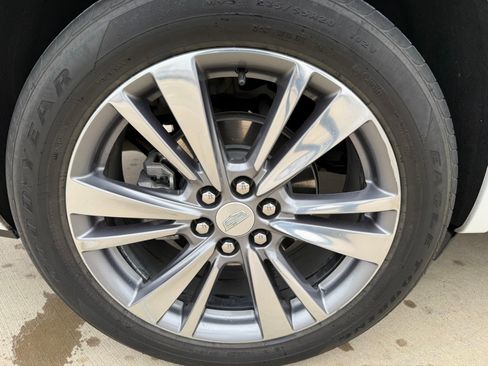 Used 2020 Cadillac XT6 Premium Luxury image 9