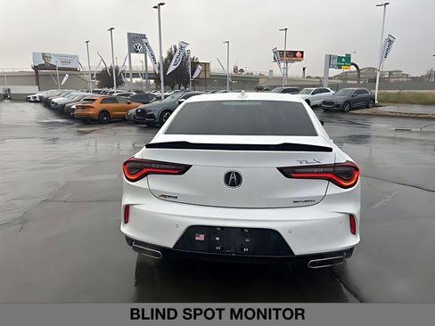 Used 2023 Acura TLX w/A-Spec Package image 4