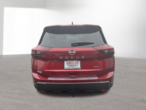Used 2026 Nissan Rogue SV AWD/4WD image 4