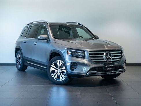 Used 2026 Mercedes-Benz GLB 250 4MATIC image 9