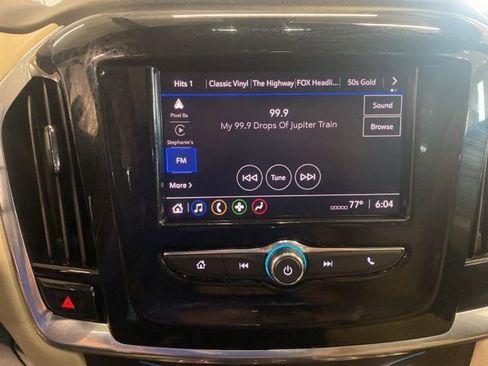 Certified 2022 Chevrolet Traverse LS AWD/4WD image 19