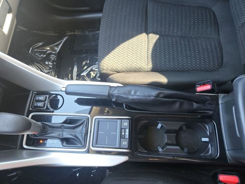 Used 2020 Mitsubishi Eclipse Cross LE FWD image 25