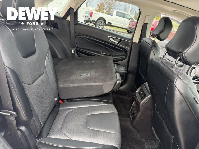 Used 2017 Ford Edge Titanium w/ Equipment Group 301A AWD/4WD image 37